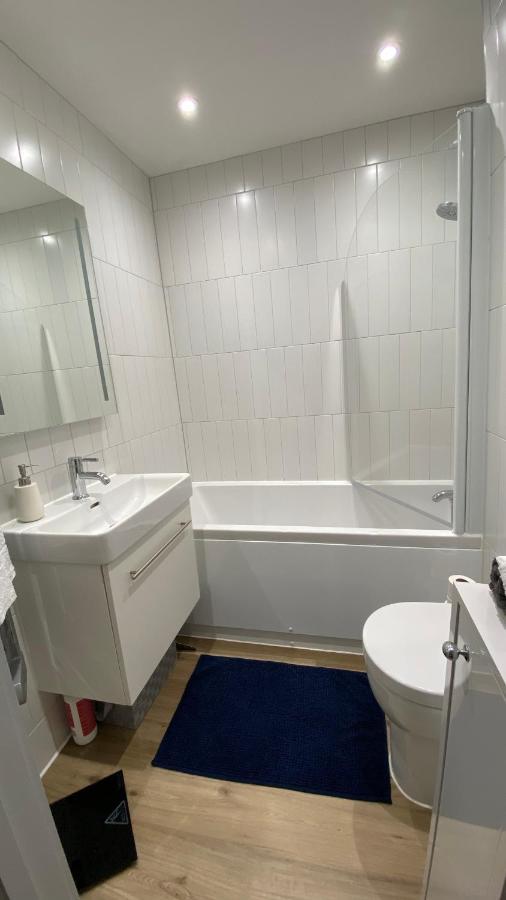 Modern Central Flat With Balcony & Free Parking On-Site Bornemouth Extérieur photo